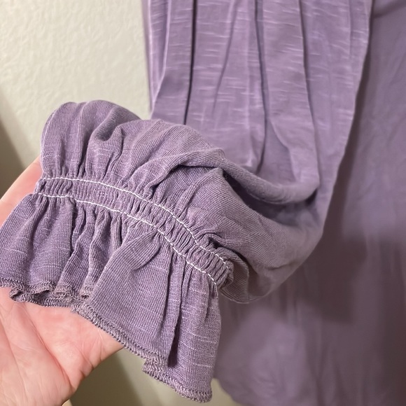 Women’s Top - Picture 3 of 7